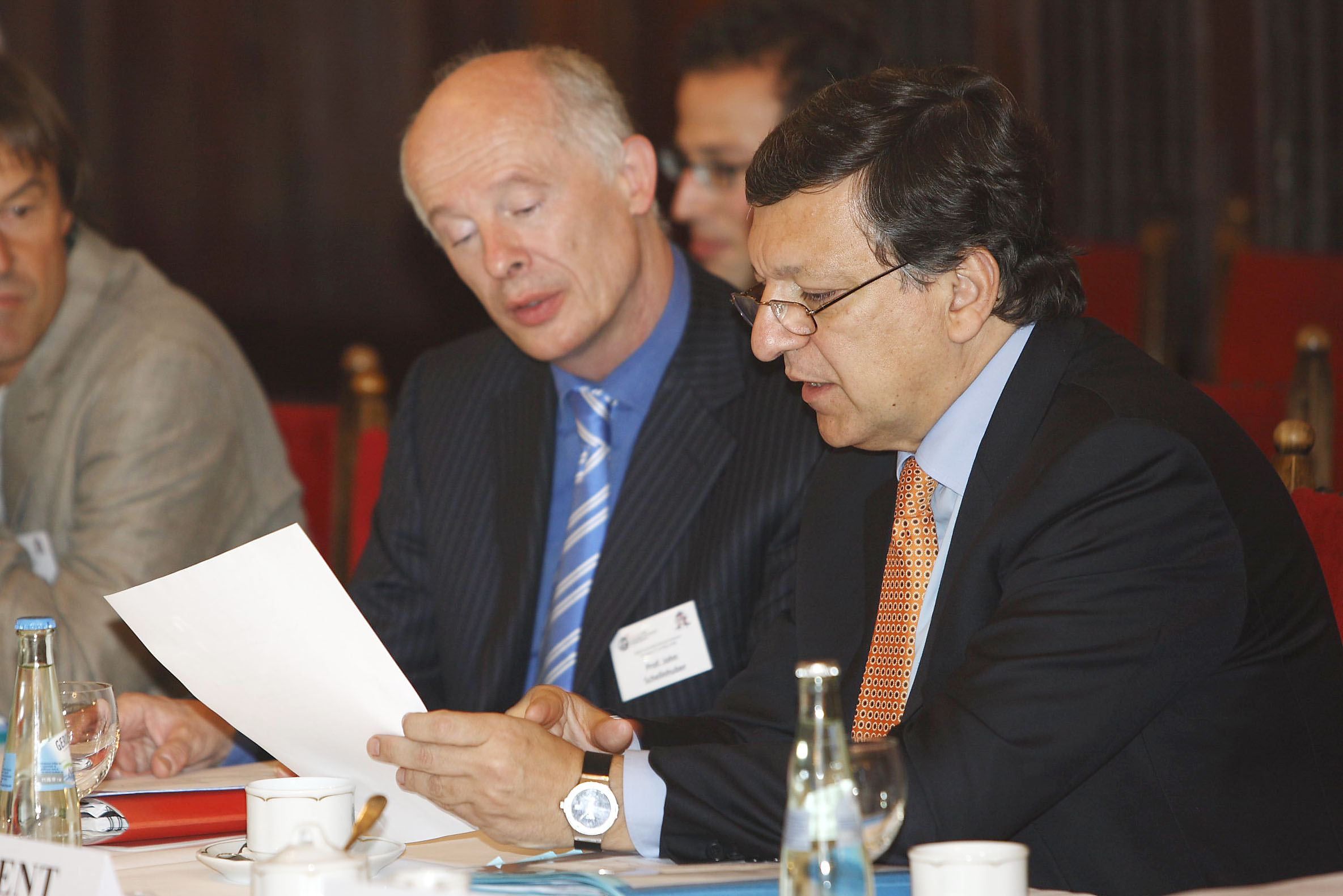 Barroso eröffnet europäisch-indischen Klimadialog in Potsdam