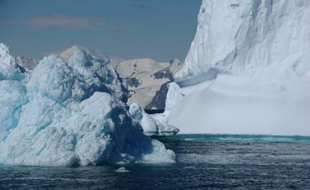 Antarktis könnte Meeresspiegel schneller als gedacht ansteigen lassen