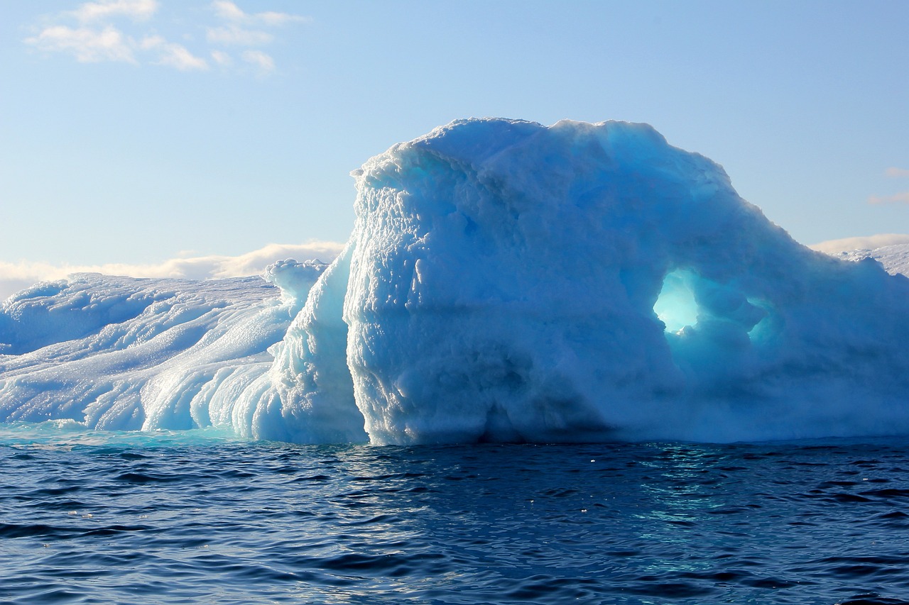 Schnelles Eindämmen der Klimaerwärmung könnte  Kippen des grönländischen Eisschilds verhindern