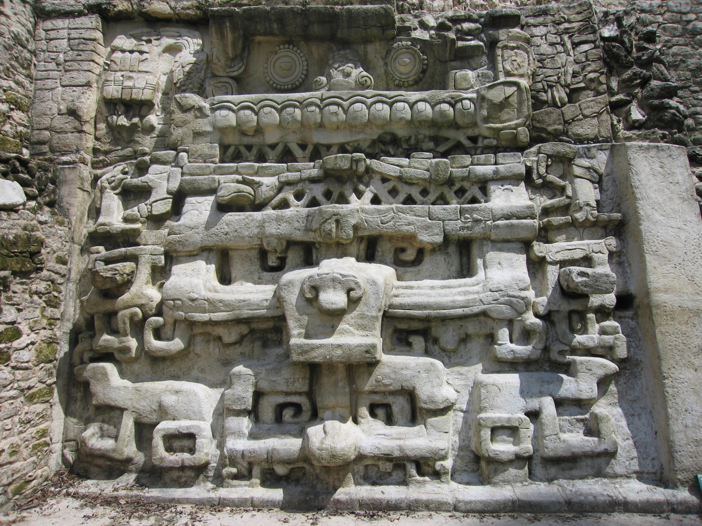 Weniger vorhersehbare Regenfälle spielten wichtige Rolle beim Niedergang der Maya