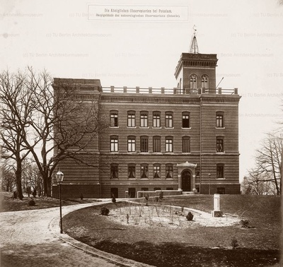 Hauptgebäude des meteorologischen Observatoriums Potsdam 1893. Ostansicht.Quelle: TU Berlin Architekturmuseum