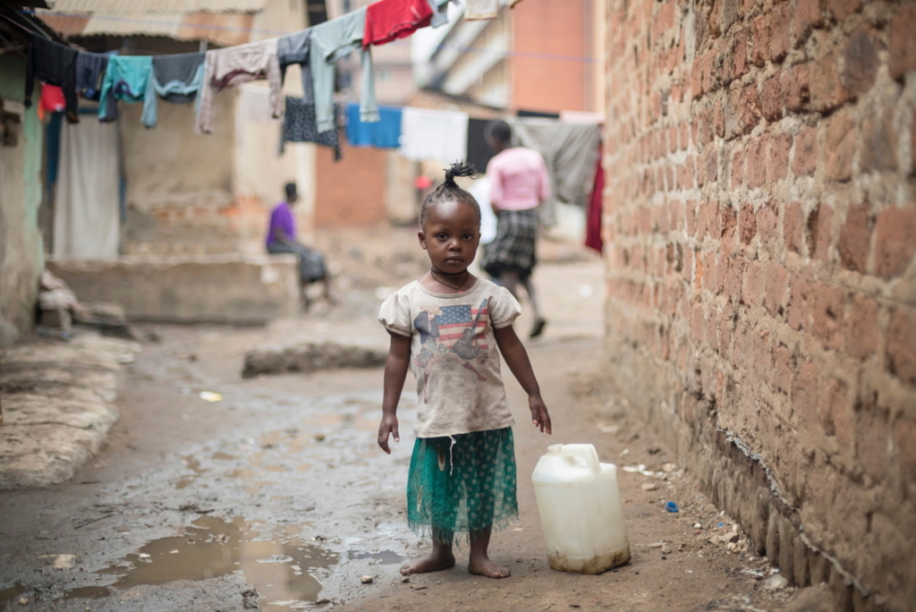 A new approach to the social cost of carbon A new approach to the social cost of carbon