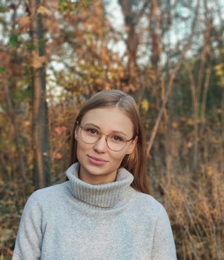 Anne Warchold from RD2 receives 'Best Sustainable Development Article' Award