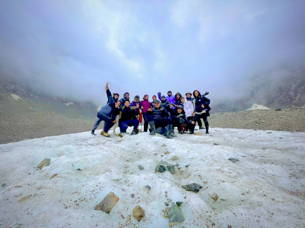 Expedition of Summer School-2022 participants to the Kara-Batkak glacier