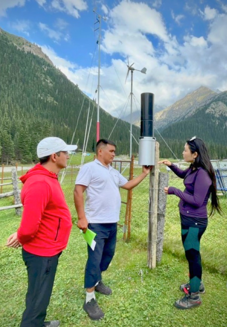 Quantitative assessment of  data collection on meteorology, hydrology and glaciology under field conditions at different altitudes
