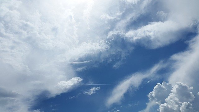 atmosphere: picture showing clouds
