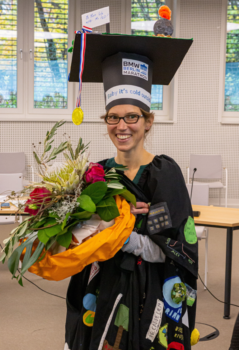 Julia Brugger has succesfully finished her Phd on Modeling Changes in Climate during Past Mass Extinction