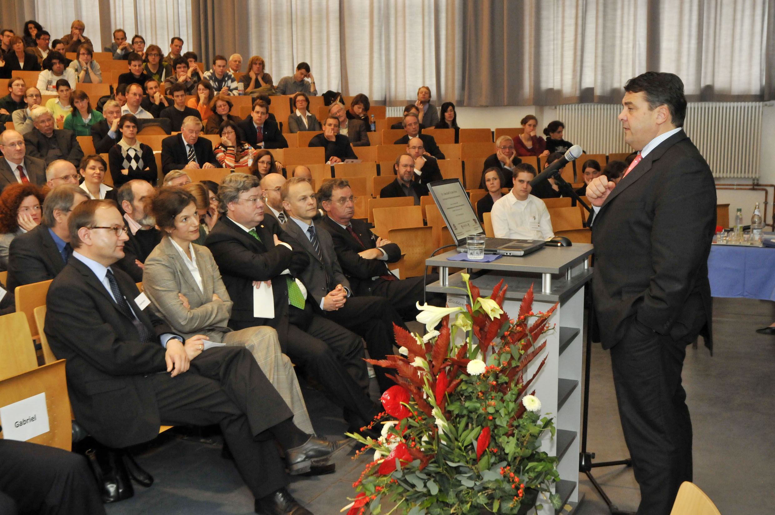 Federal Minister greets Edenhofer’s professorship at the Berlin Institute of Technology