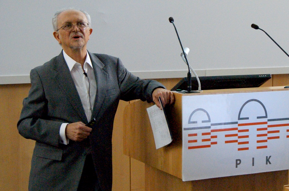 Nobel Laureate speaks to Potsdam postgraduates