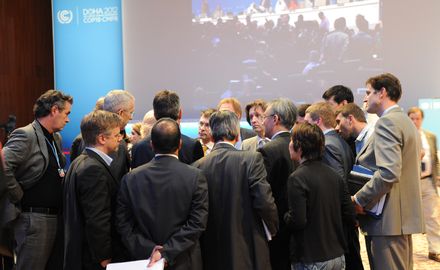 Pathways to a new international climate regime: Scientists present options at COP 19 in Warsaw