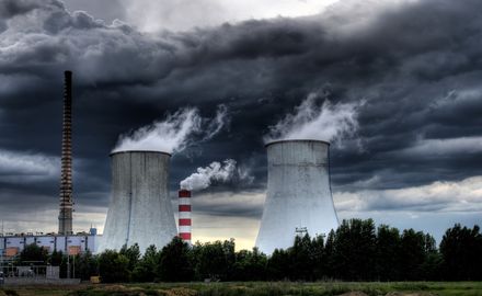 Emissions pricing revenues could overcompensate profit losses of fossil fuel owners Emissions pricing revenues could overcompensate profit losses of fossil fuel owners