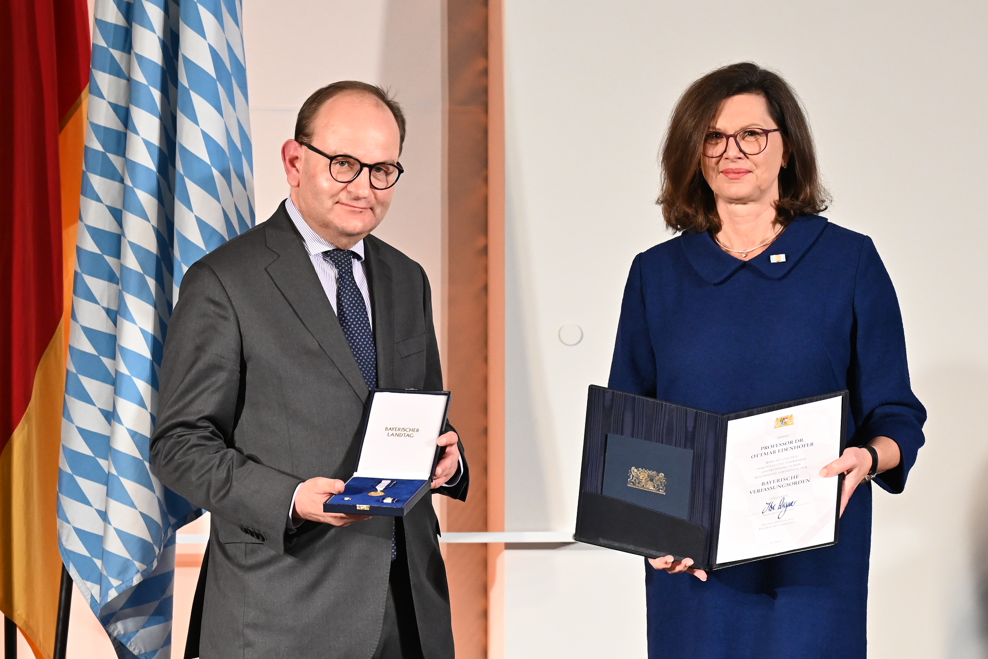 Award for outstanding commitment: Ottmar Edenhofer receives Bavarian Order of the Constitution 2022