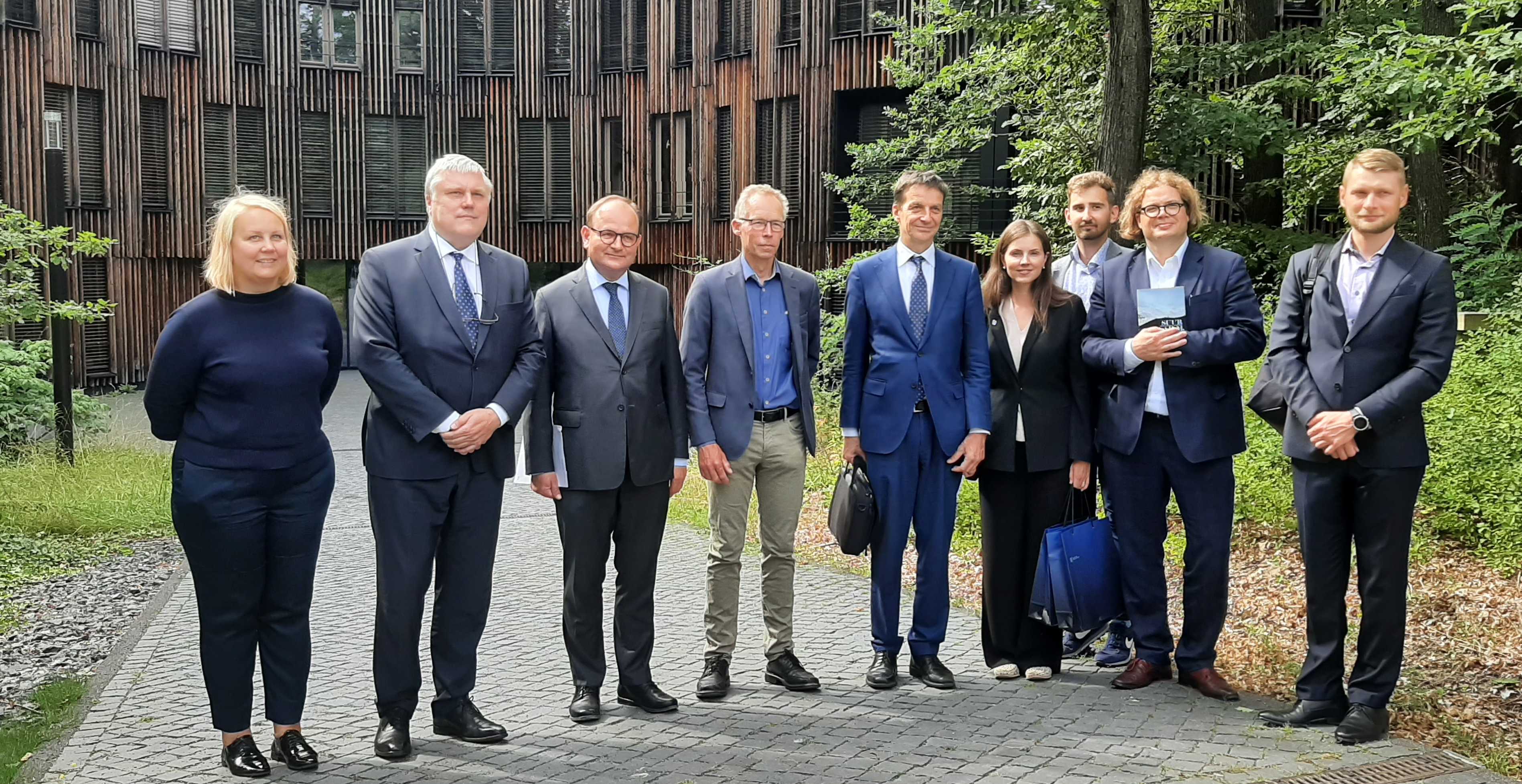 Estonian government delegation visits PIK