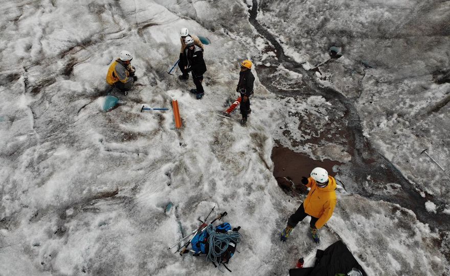 Ricarda Winkelmann departs on “Expedition Anthropocene“ on Mount Chimborazo, Ecuador